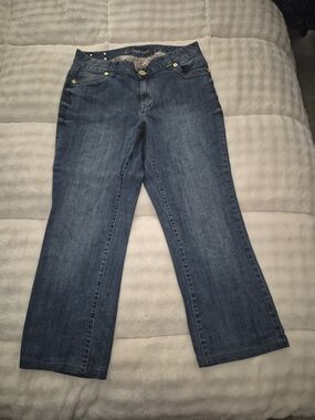 Women's Wide-Leg Flare Jeans in Dark Blue Wash